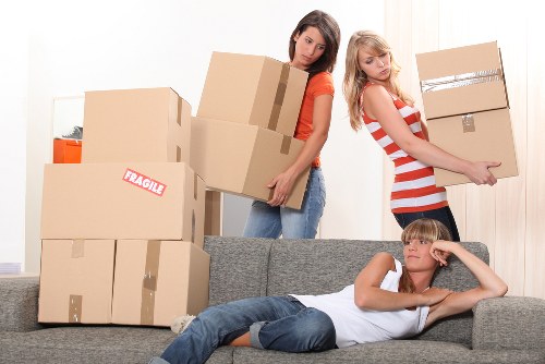 Knightsbridge moving truck service for local furniture and household transport